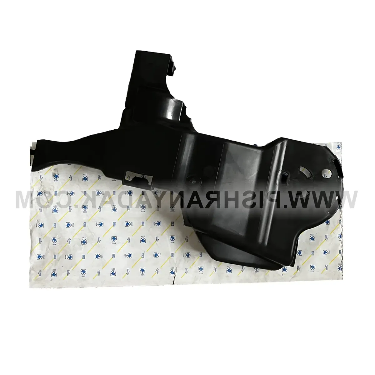 پوسته پلاستیکی زیر اکسل عقب چپ تارا