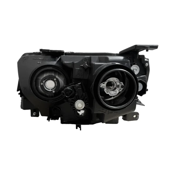 چراغ جلو راست (شاگرد) سوزوکی ویتارا 2000 و 2400 ایساکو (Genuine Suzuki)